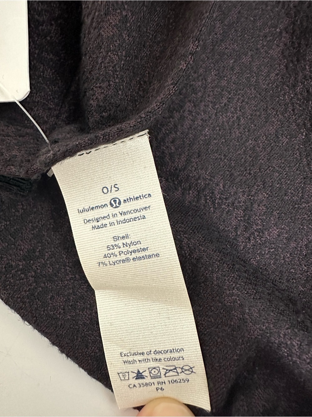 NWT Lululemon Vinyasa Wrap in Cherry Black - Picture 6 of 8